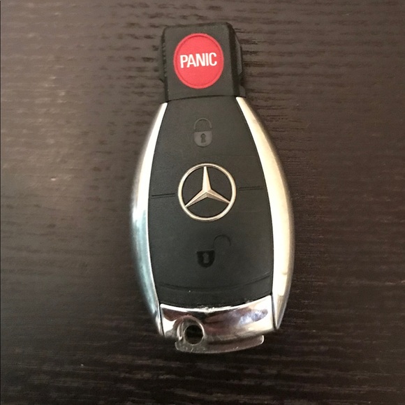Mercedes 2 Button Key Fob - Picture 1 of 1